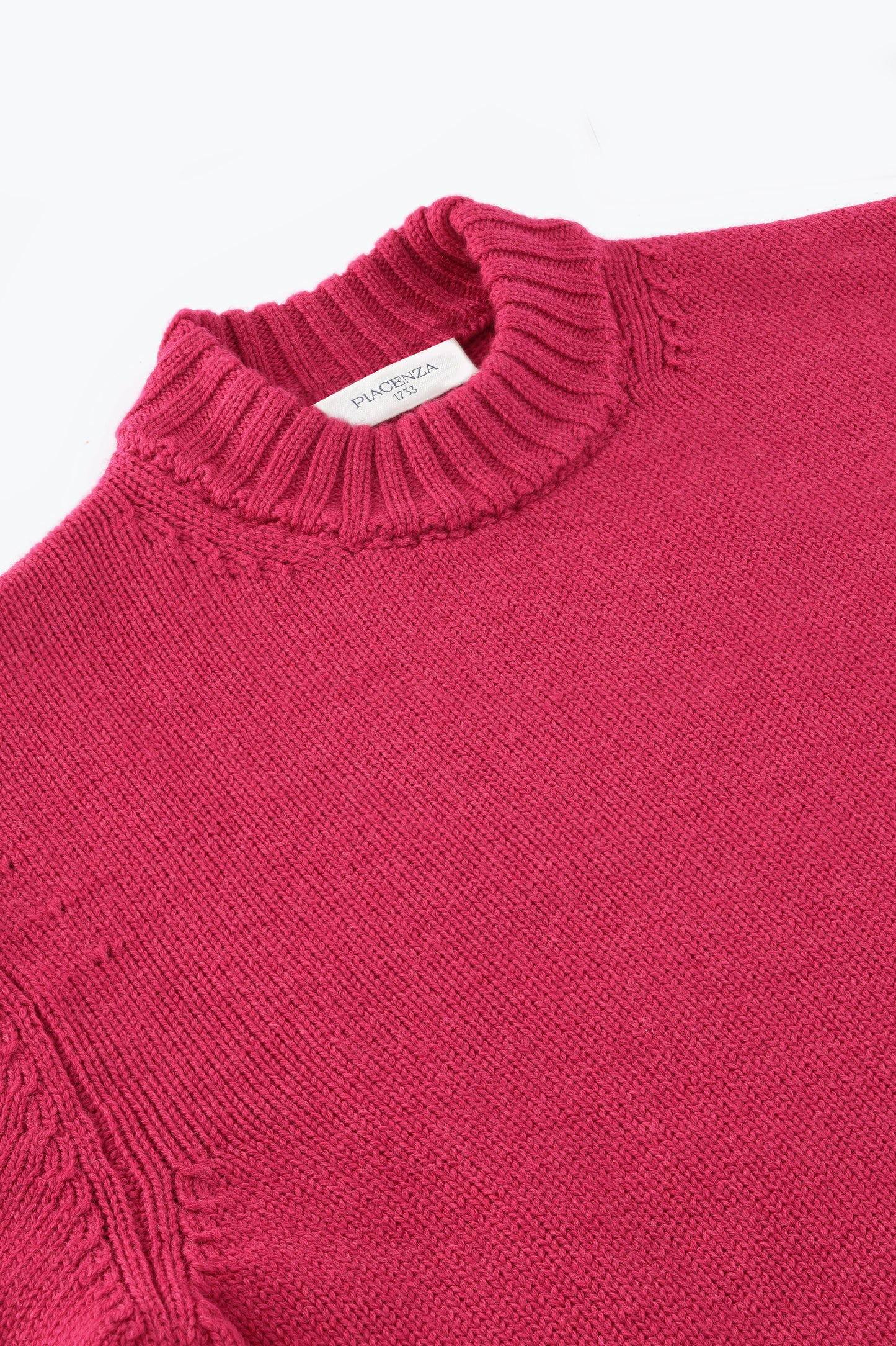 Raspberry-colored virgin wool crewneck