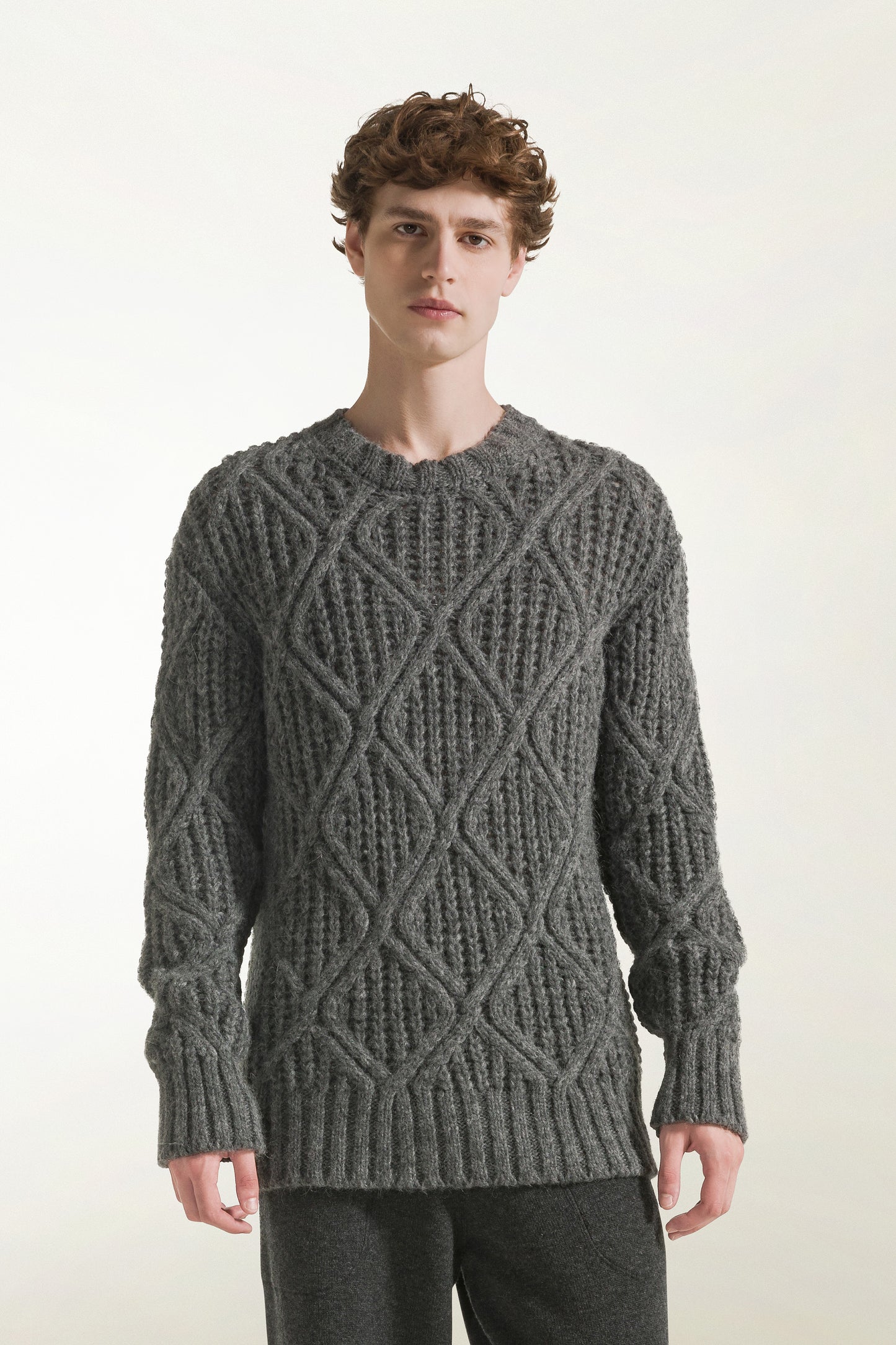 Anthracite sweater