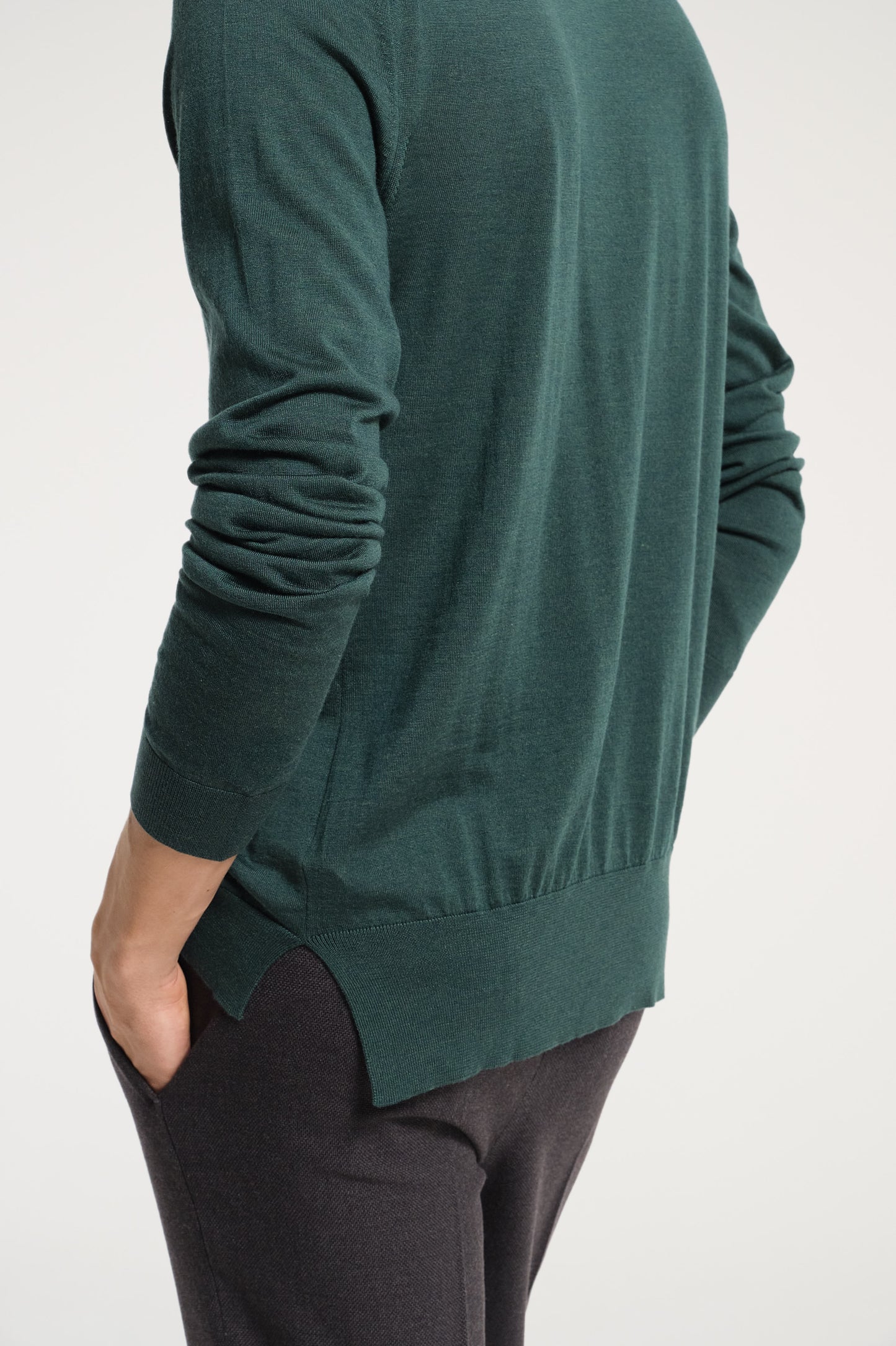SUPER THIN GREEN TURTLENECK IN WOOL, SILK AND CASHMERE