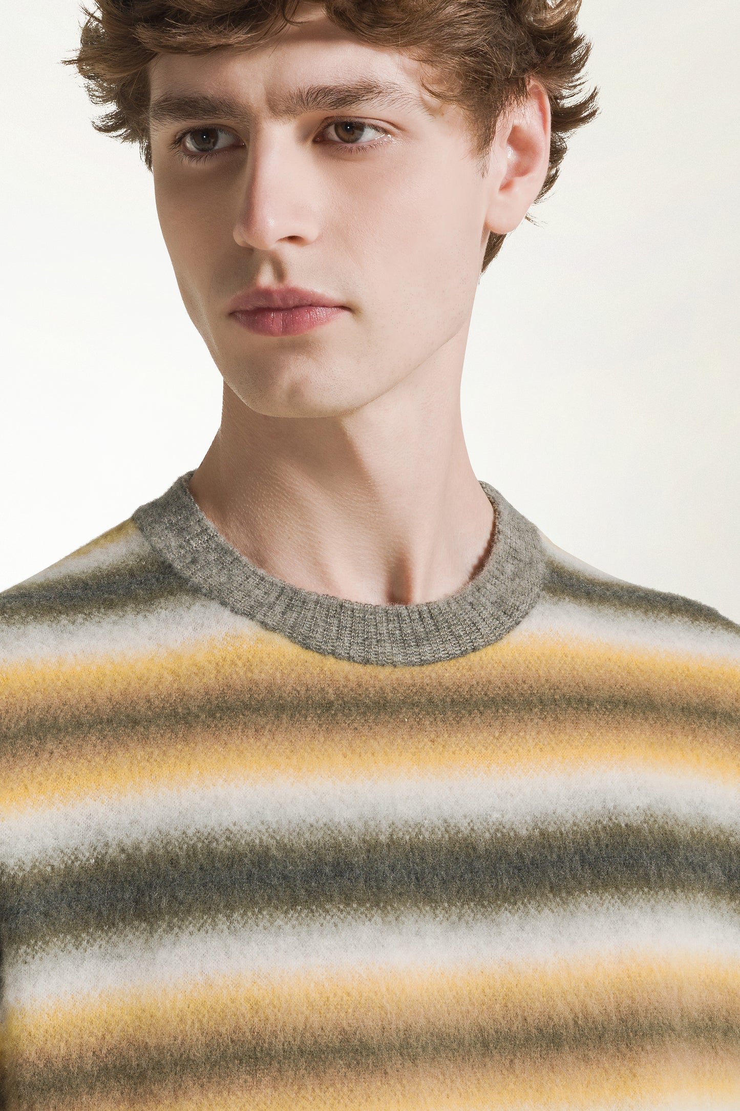 Maglione in lana degradè verde