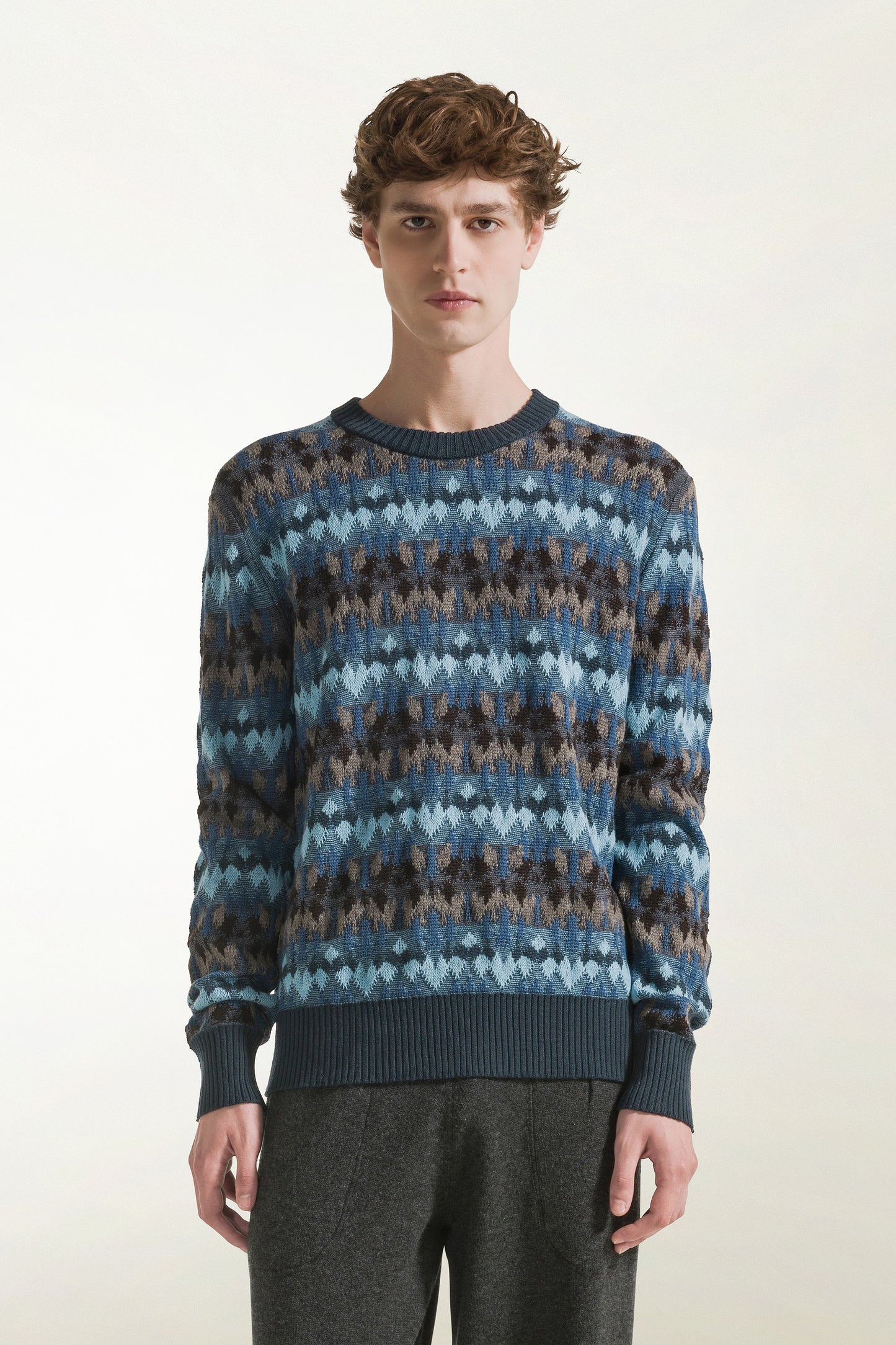 Maglione fantasia azzurro e nocciola