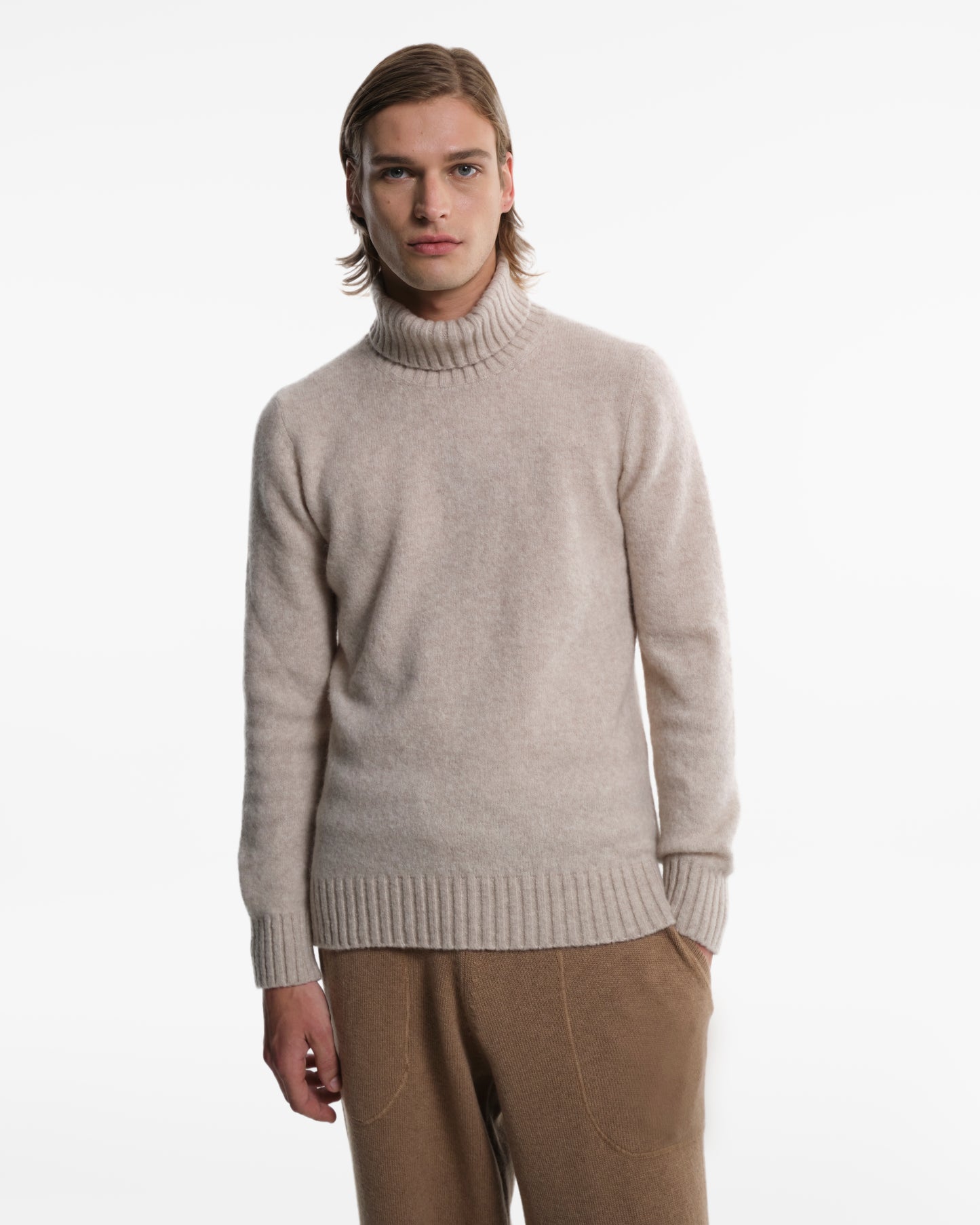 Natural turtleneck