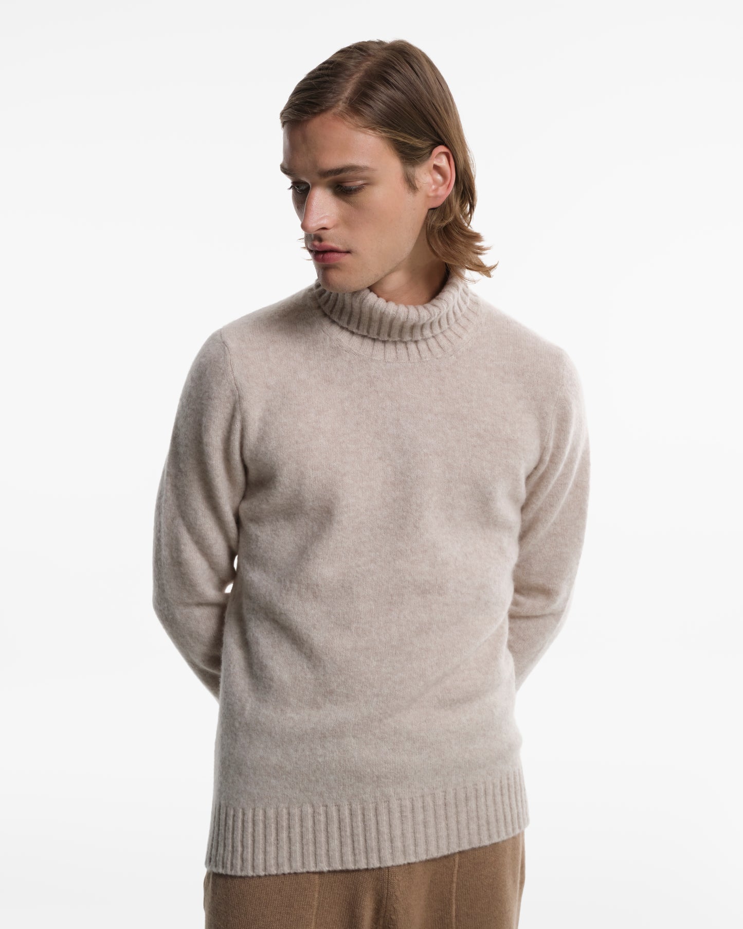 Natural turtleneck