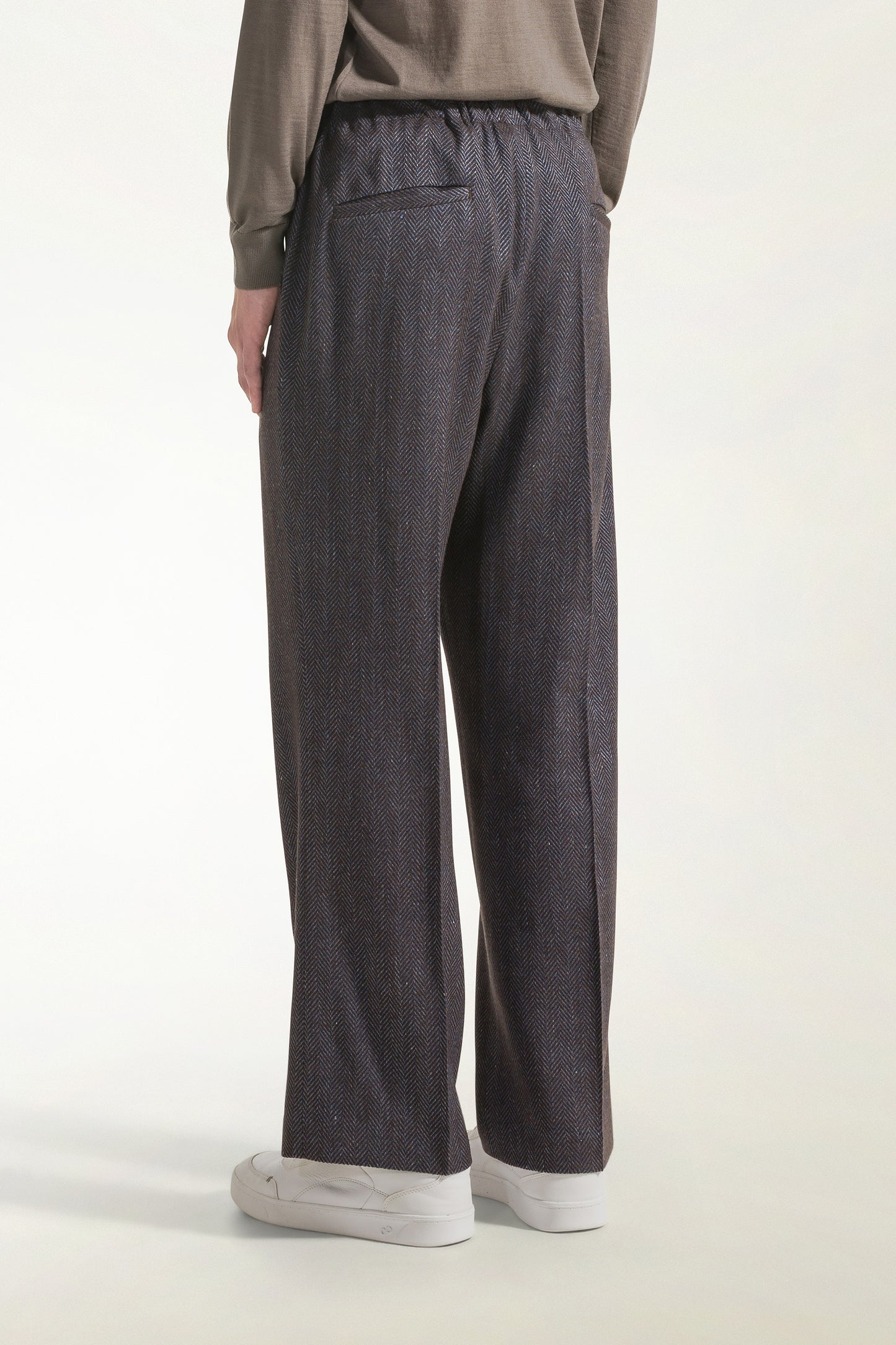 Pantalone a spina di pesce blu e azzurro