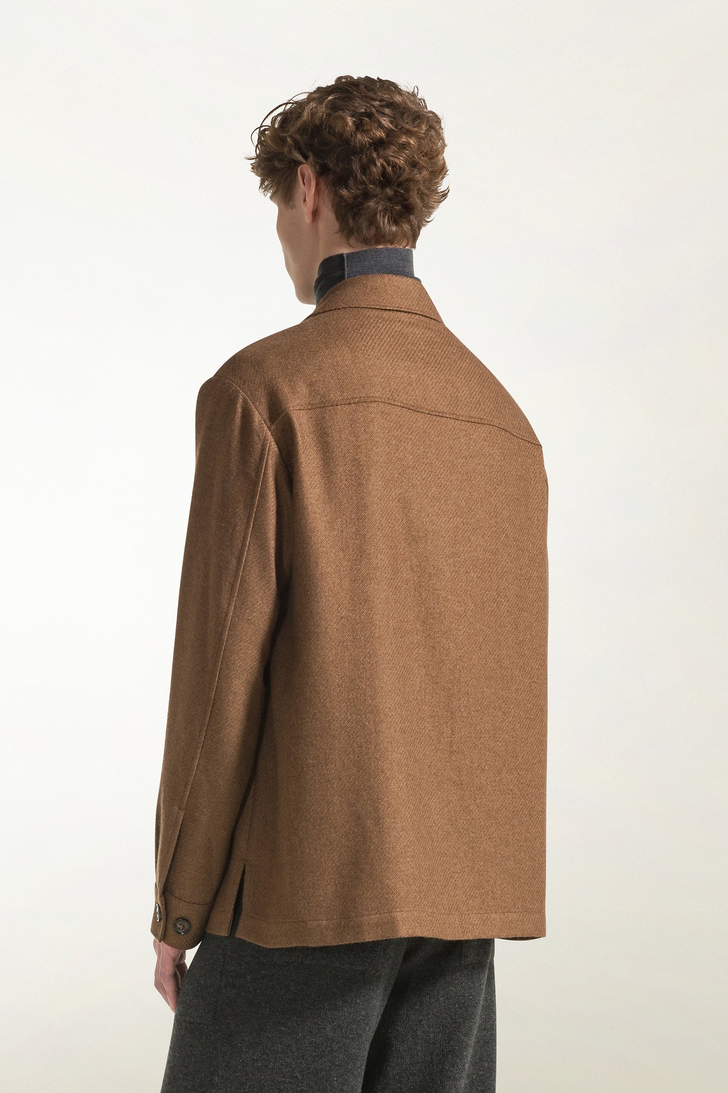 Overshirt color cammello in cashemre e seta