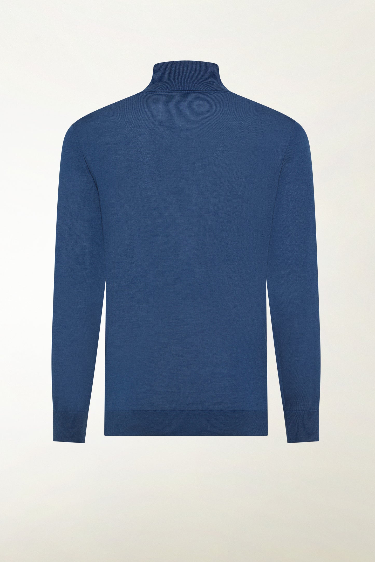 Lightweight merino wool turtleneck in jeans blue