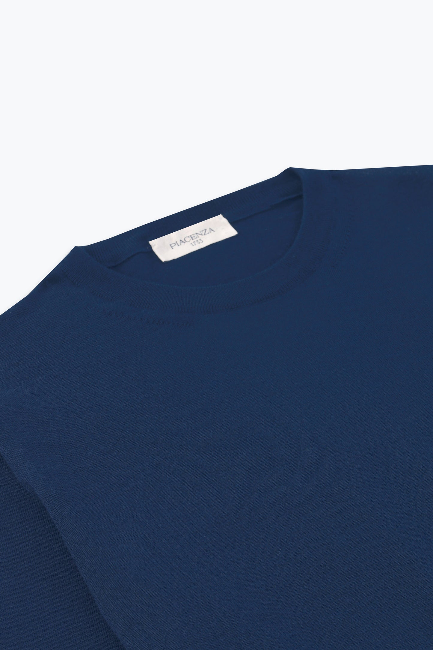 GIROCOLLO IN LANA BLU