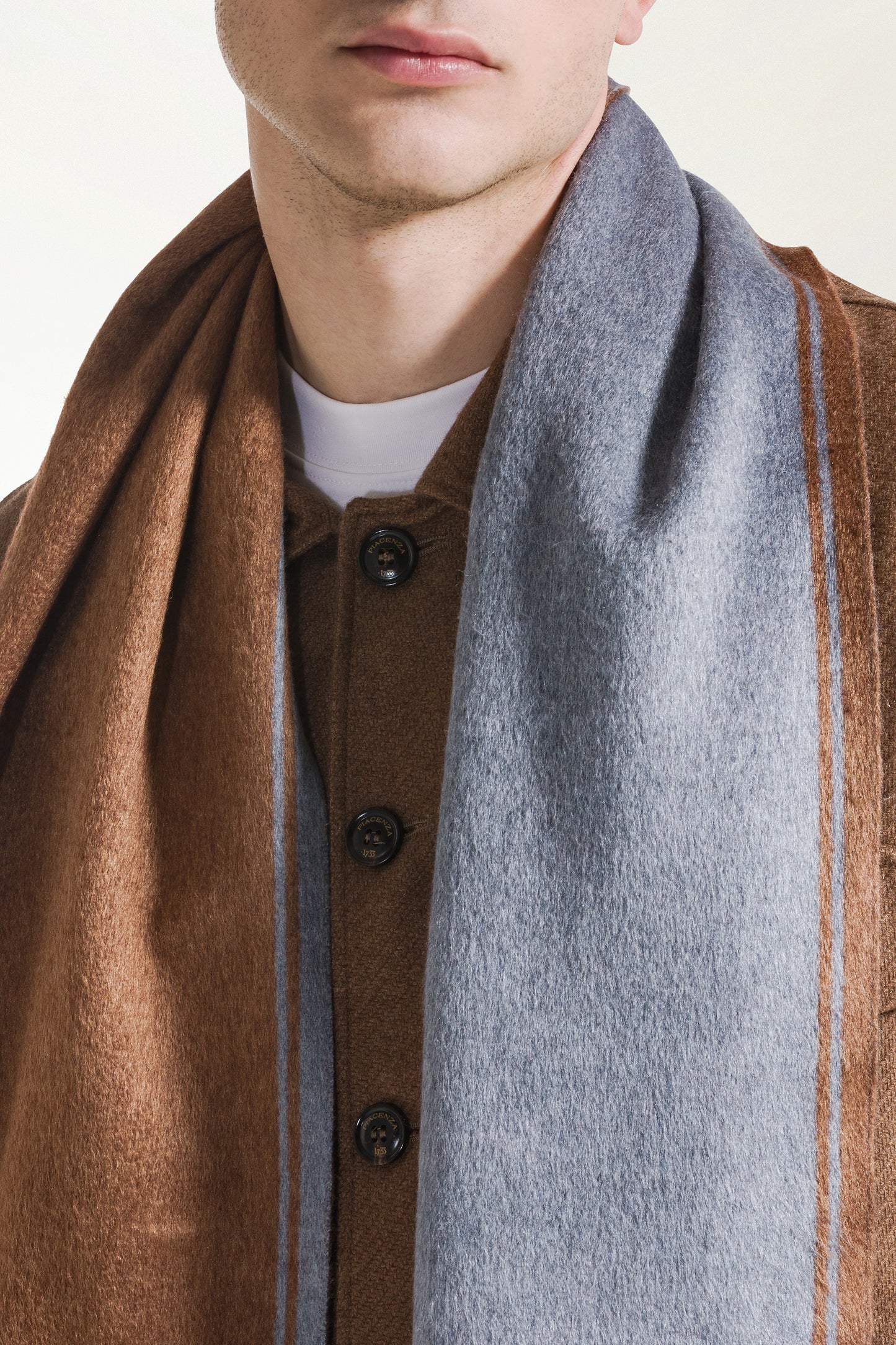 Sciarpa double Seta e Cashmere con ricamo