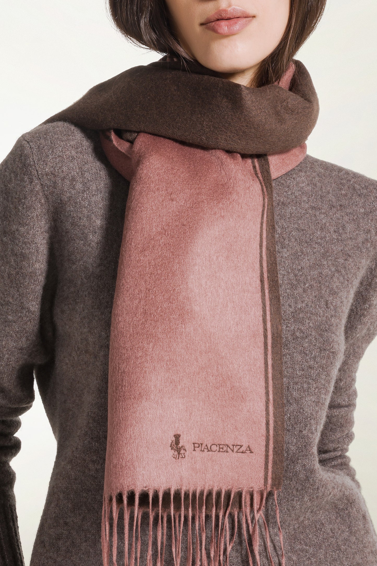 Sciarpa double Seta e Cashmere con ricamo