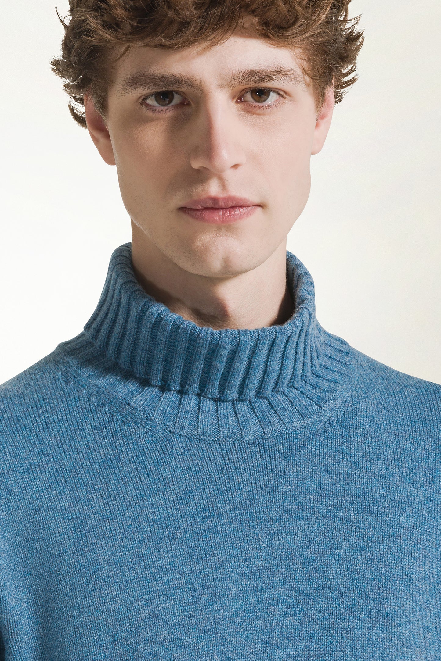 Light blue cashmere turtleneck