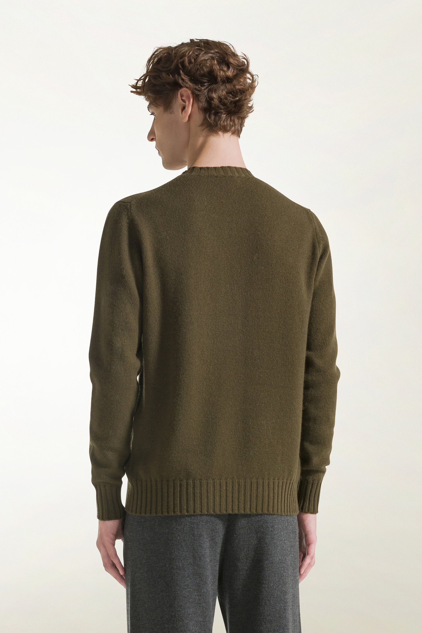 Maglione girocollo in cashmere marrone scuro