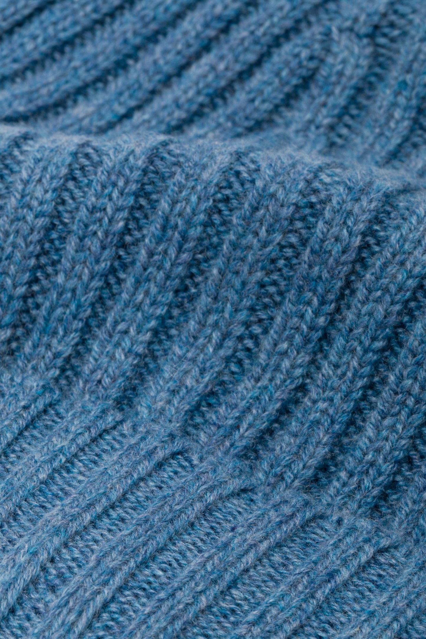 Berretto in Cashmere azzurro