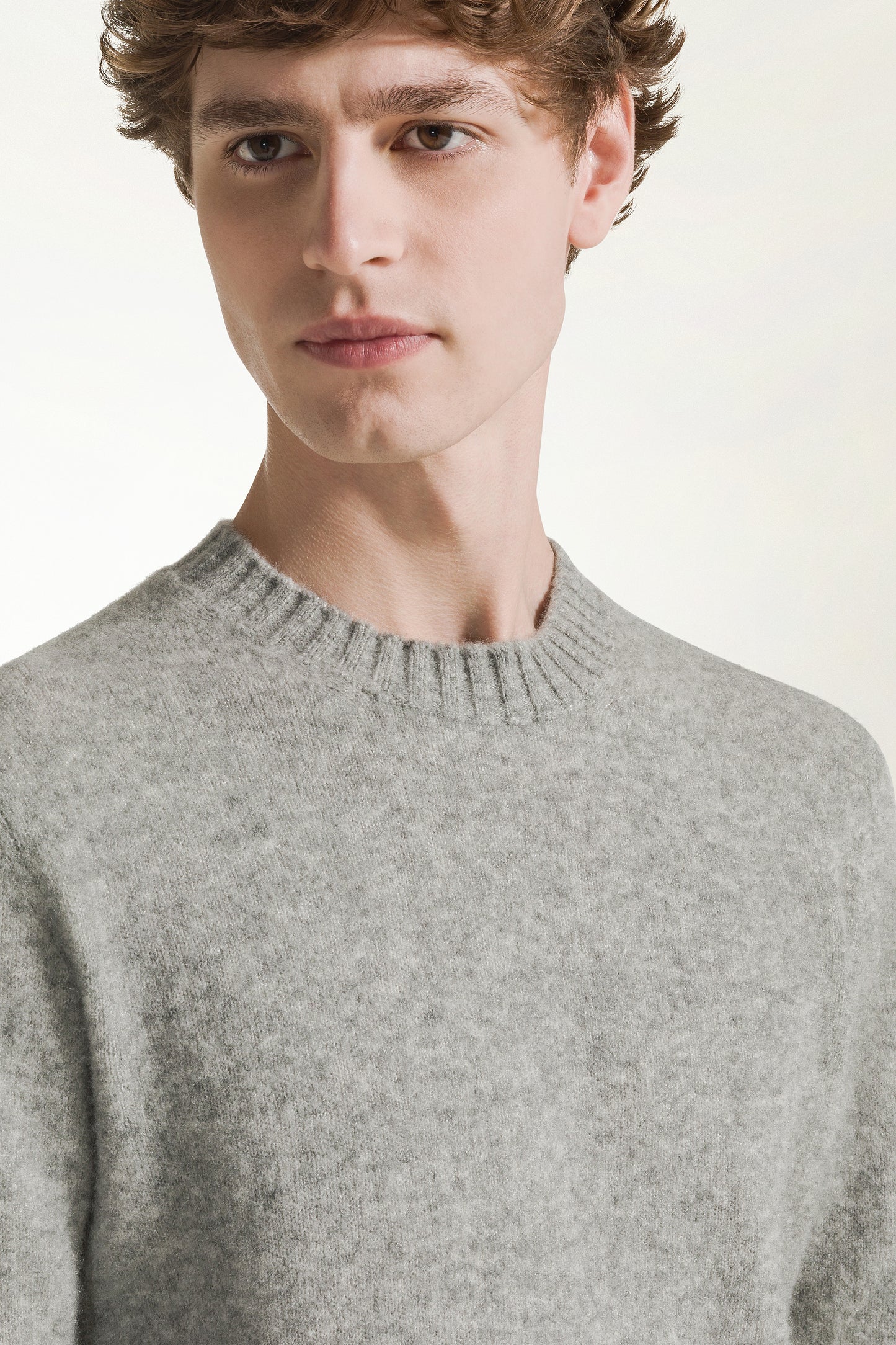 Light grey cashmere and silk crewneck