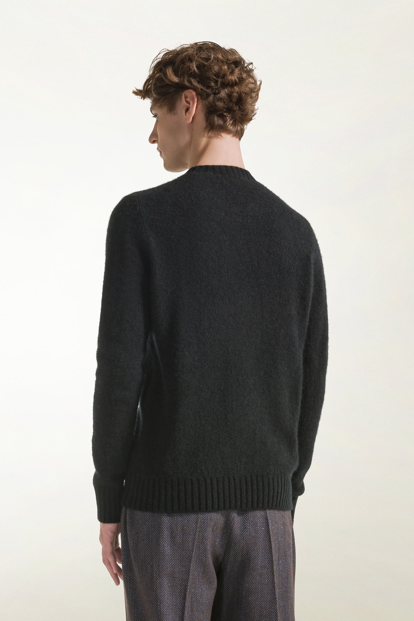 Girocollo in cashmere e seta nero