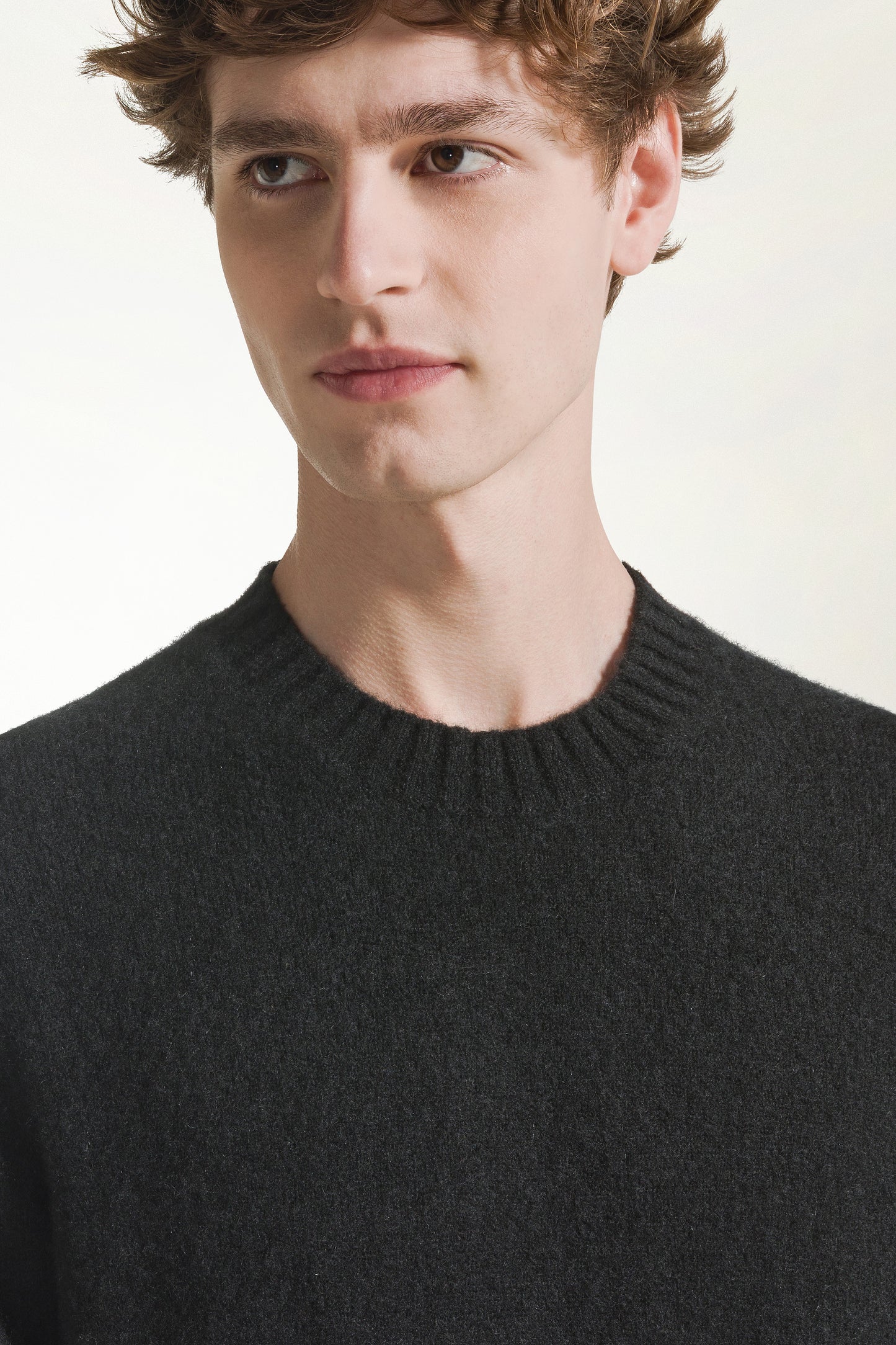 Girocollo in cashmere e seta nero