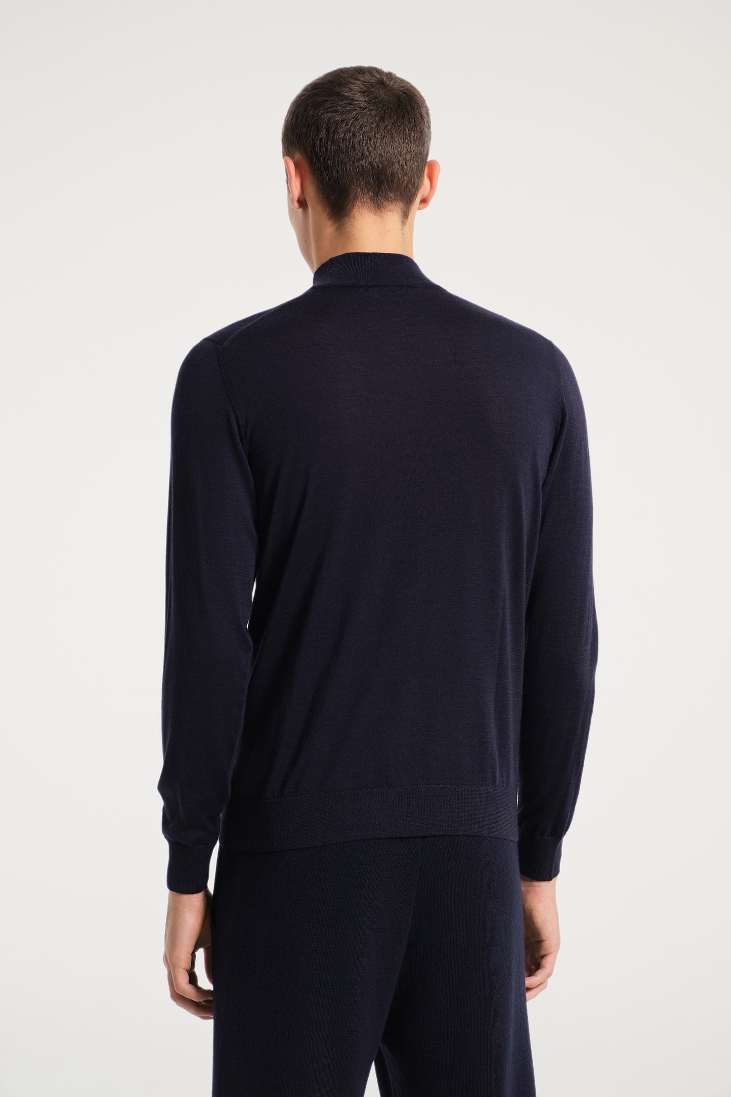 SUPER THIN BLUE TURTLENECK