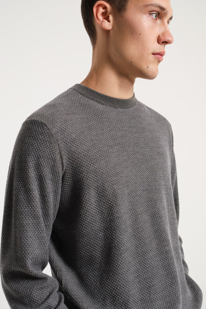 GRAY CREW NECK