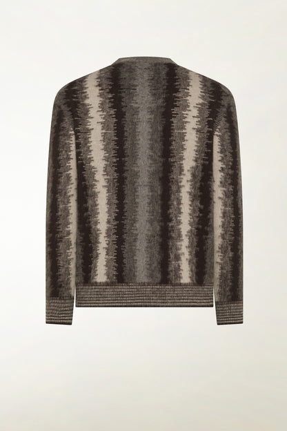 Girocollo in lana sui toni del grigio