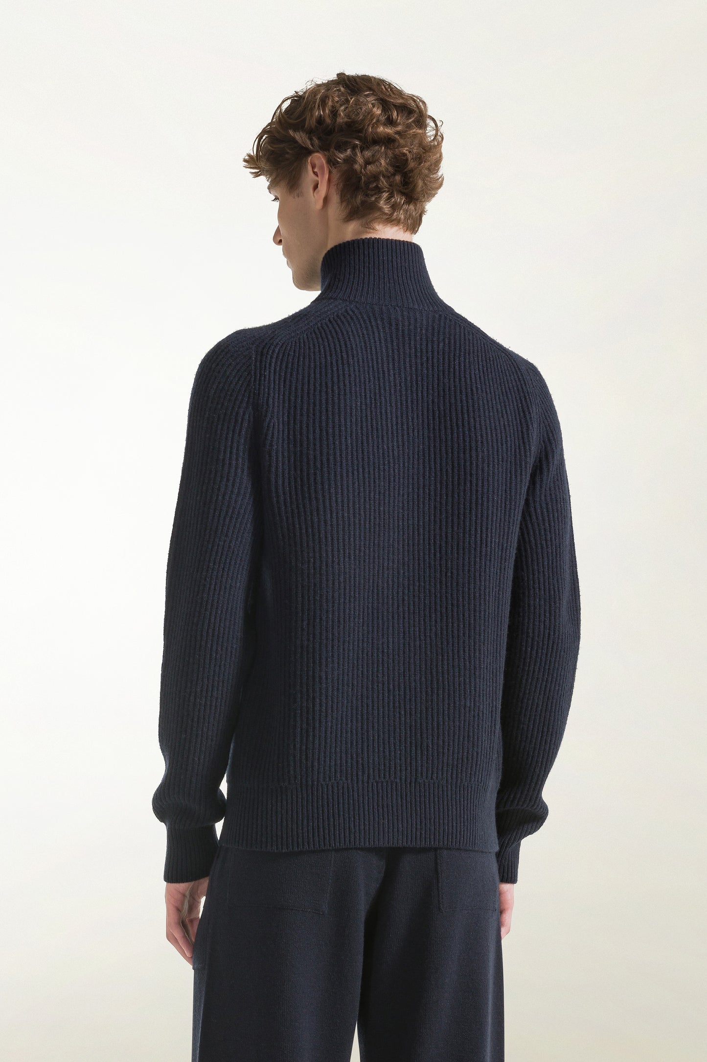 Blue cashmere crewneck
