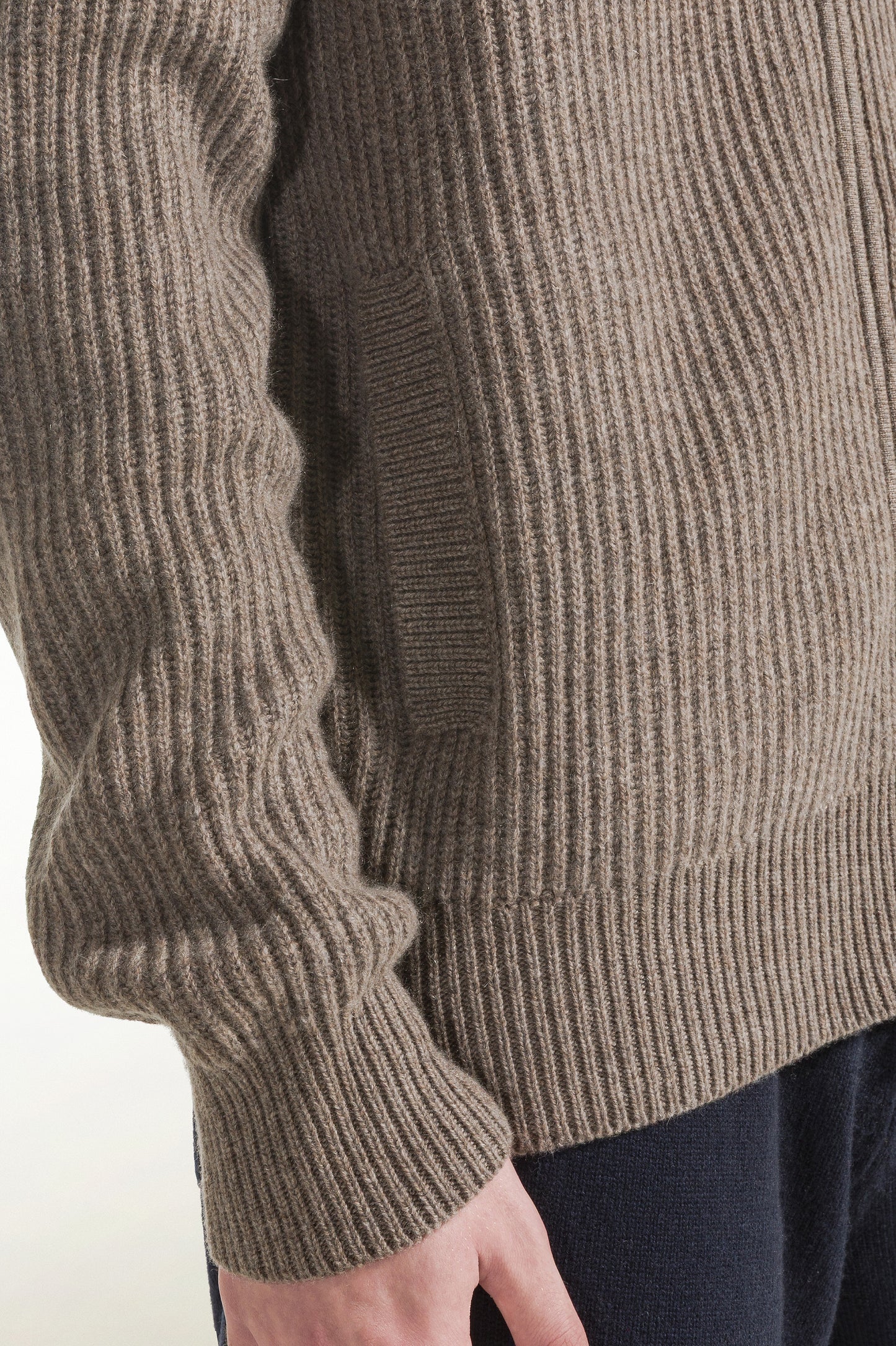 Hazelnut cashmere crewneck