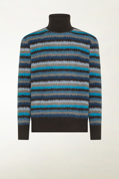 Multicolored striped turtleneck