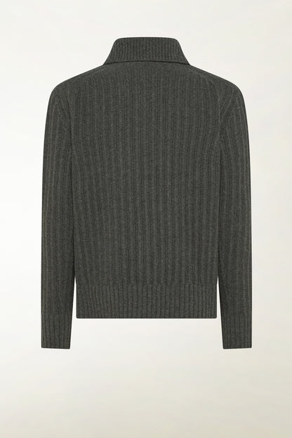 Anthracite turtleneck with buttons