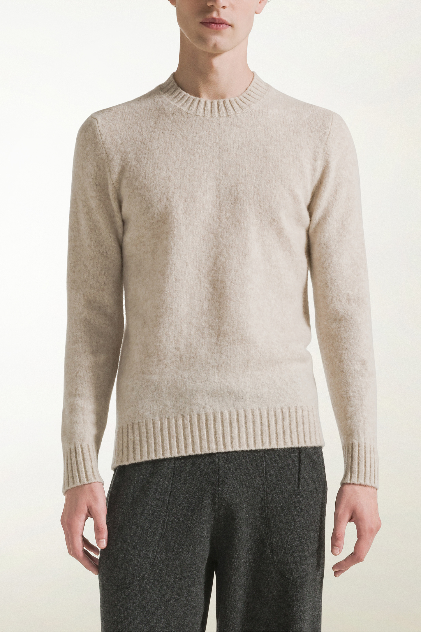 Cashmere and natural silk crewneck