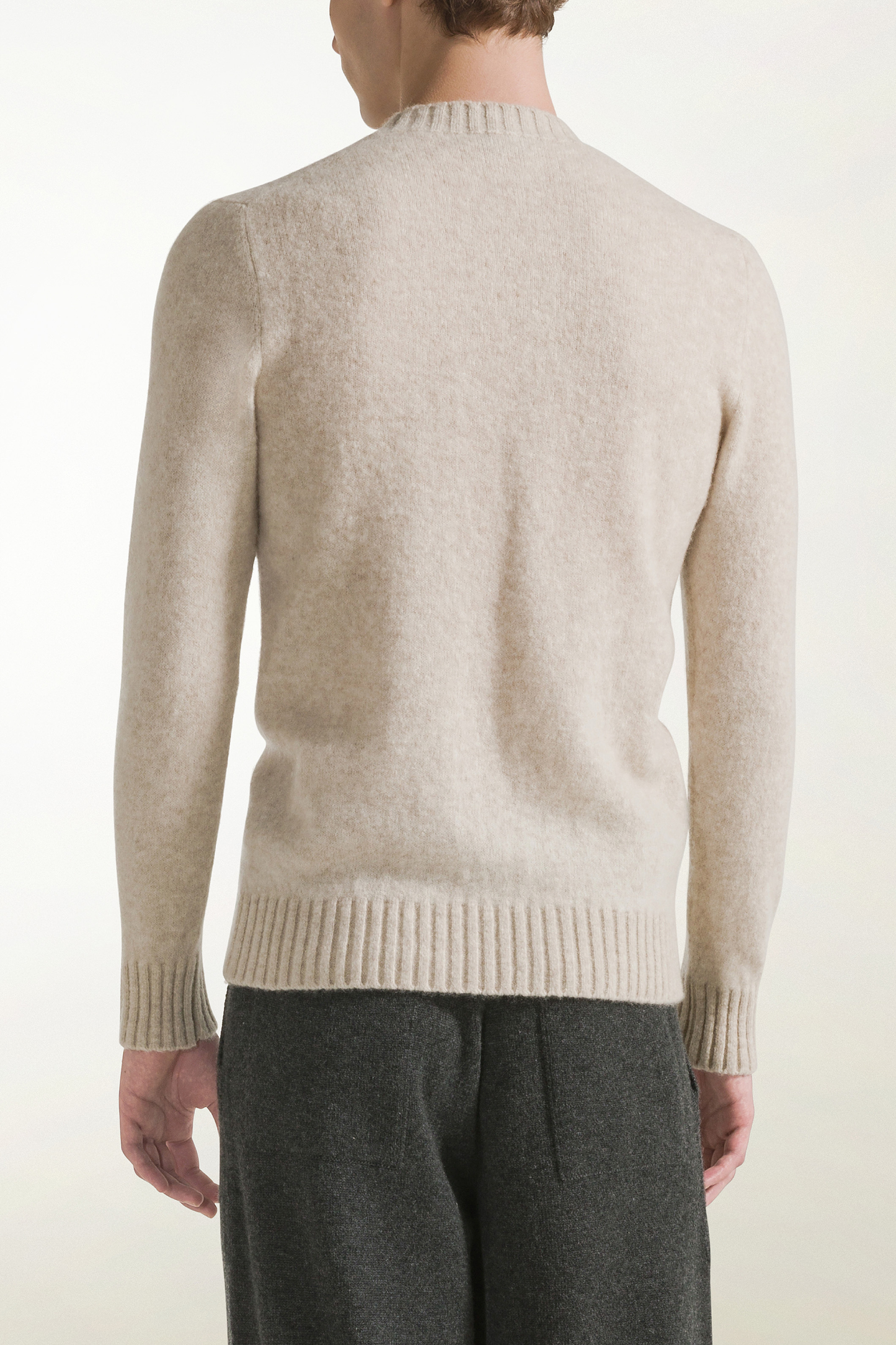 Cashmere and natural silk crewneck