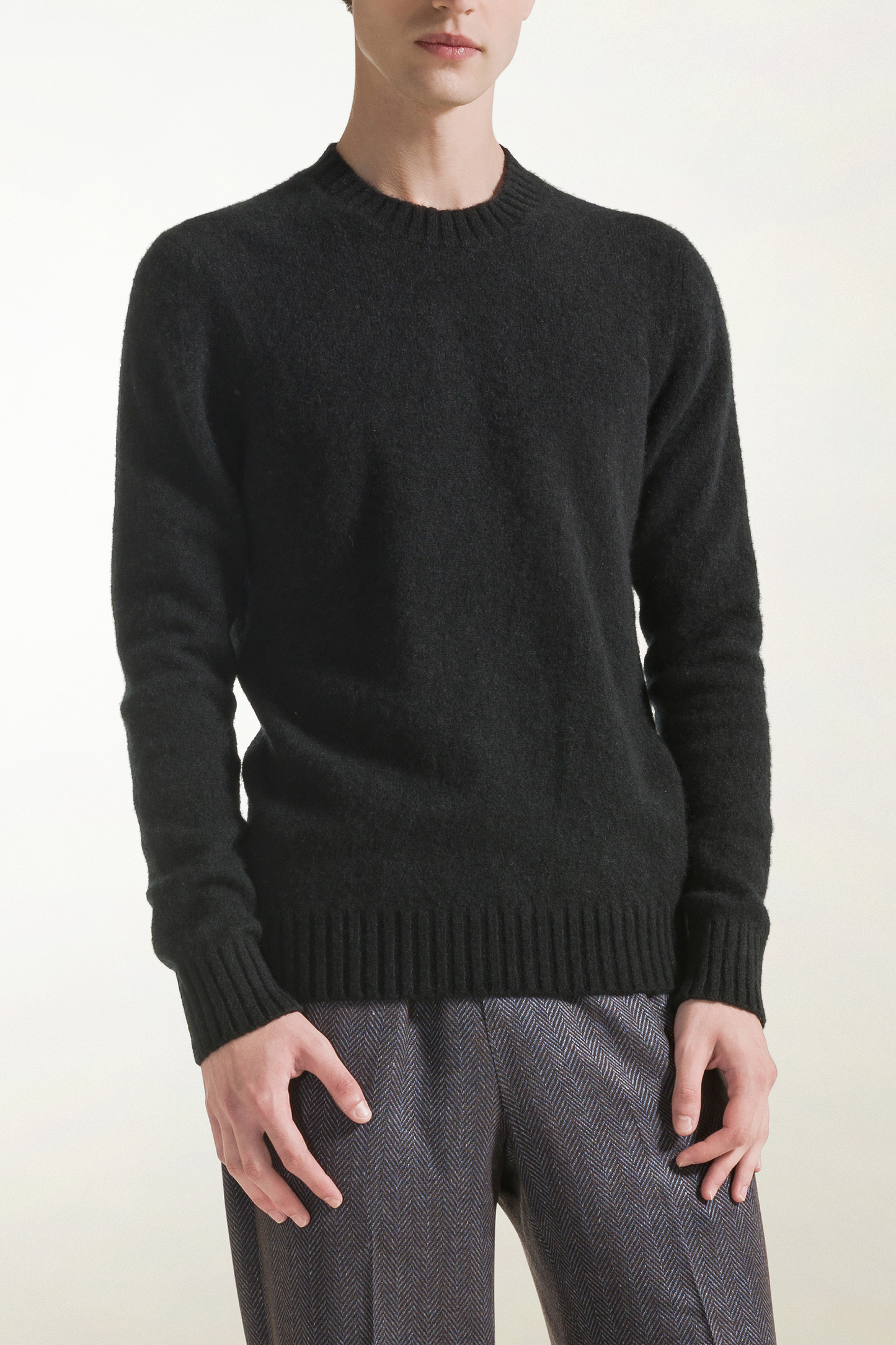 Black cashmere and silk crewneck
