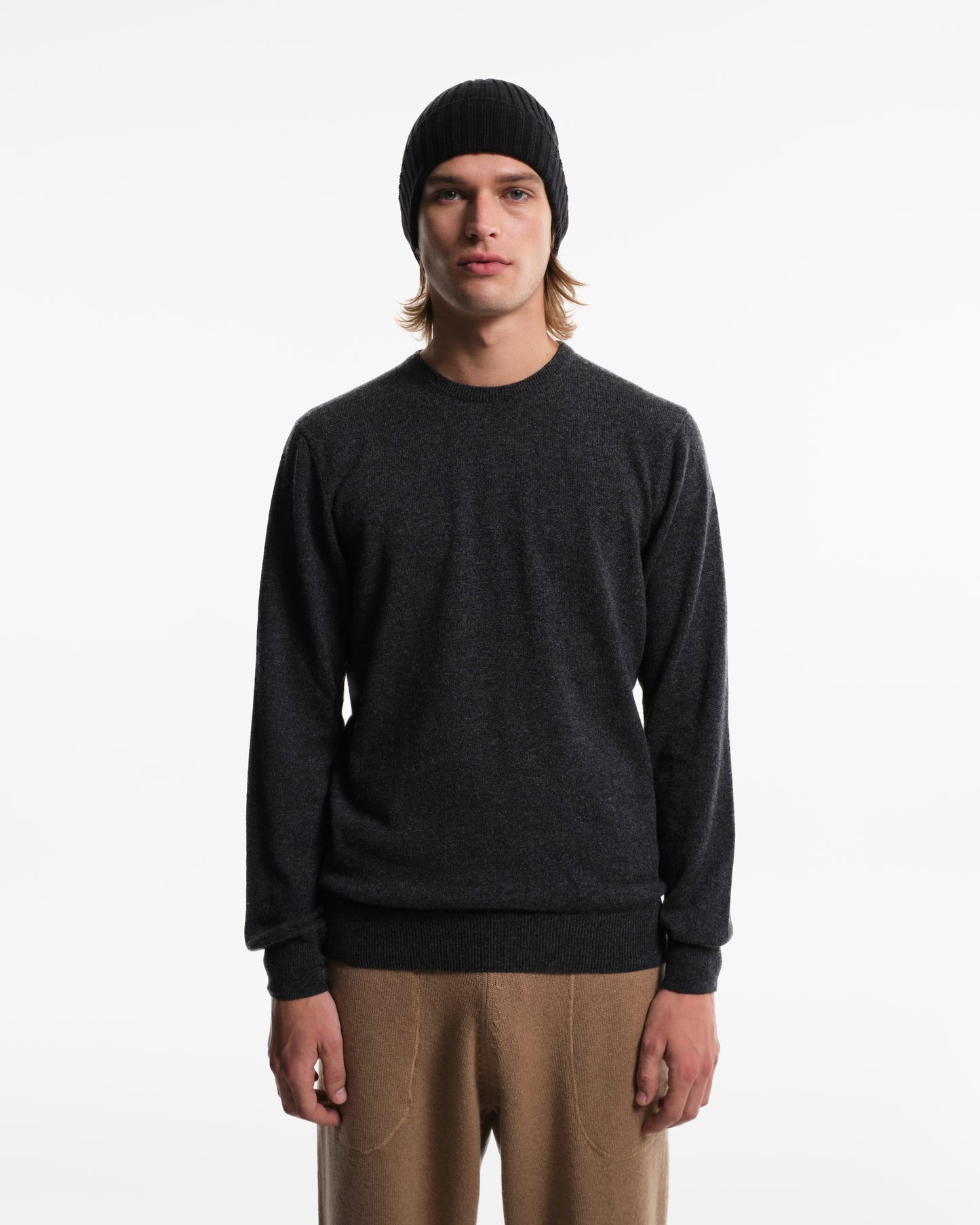 Pure anthracite Cashmere crew neck