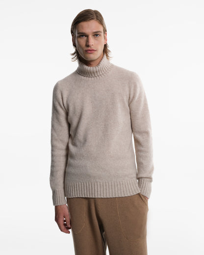 Natural turtleneck