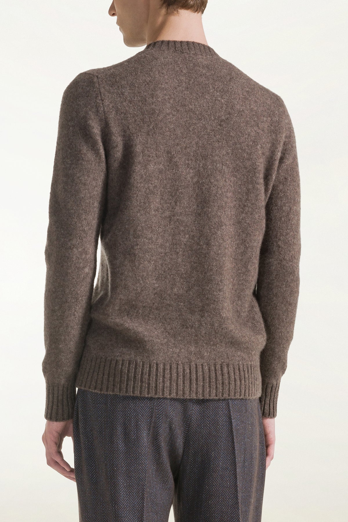 Hazelnut cashmere and silk crewneck