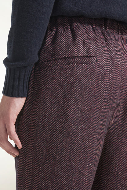 Pantalone a spina di pesce blu e rosso