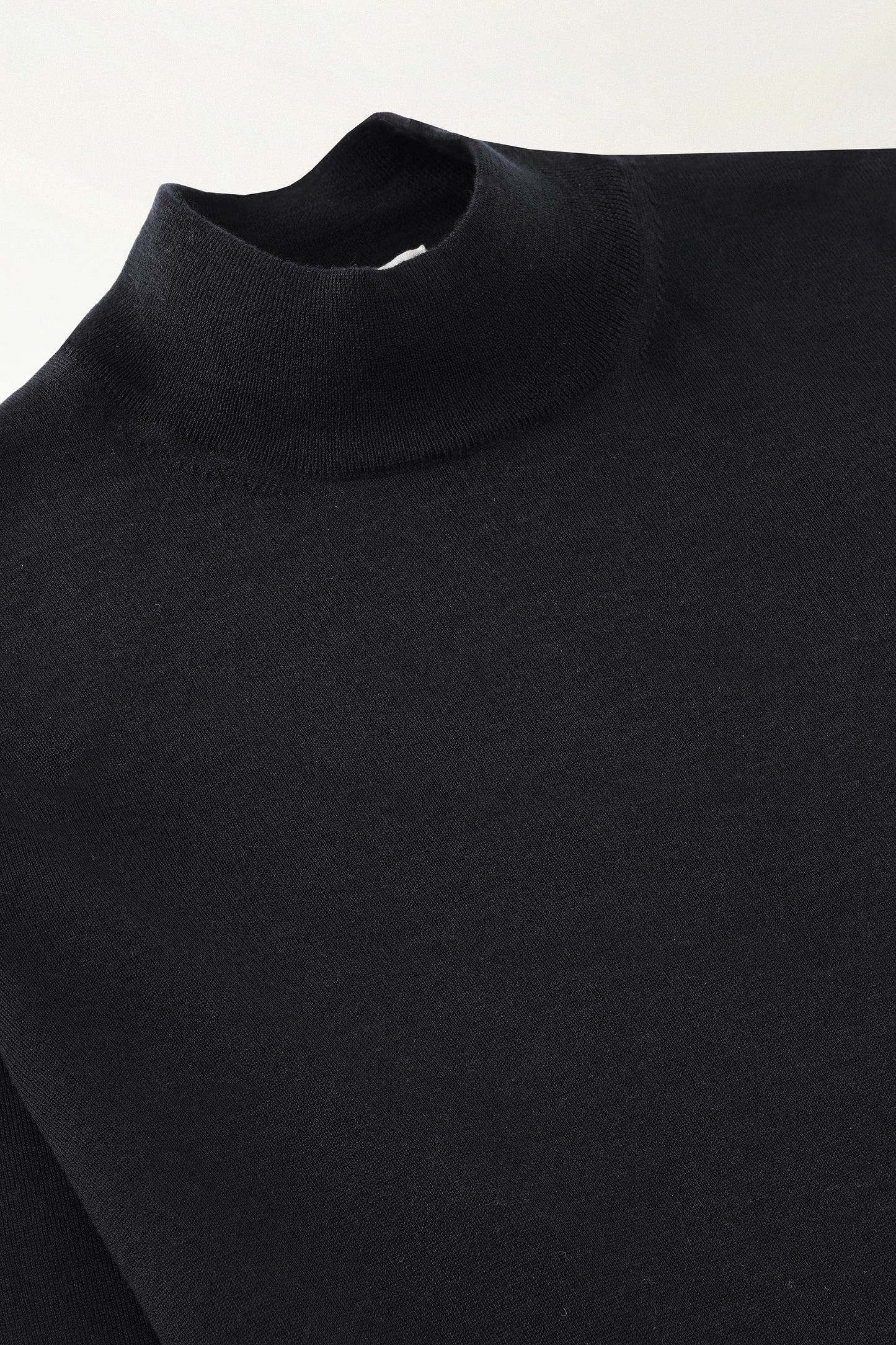 Lupetto leggero in lana merino