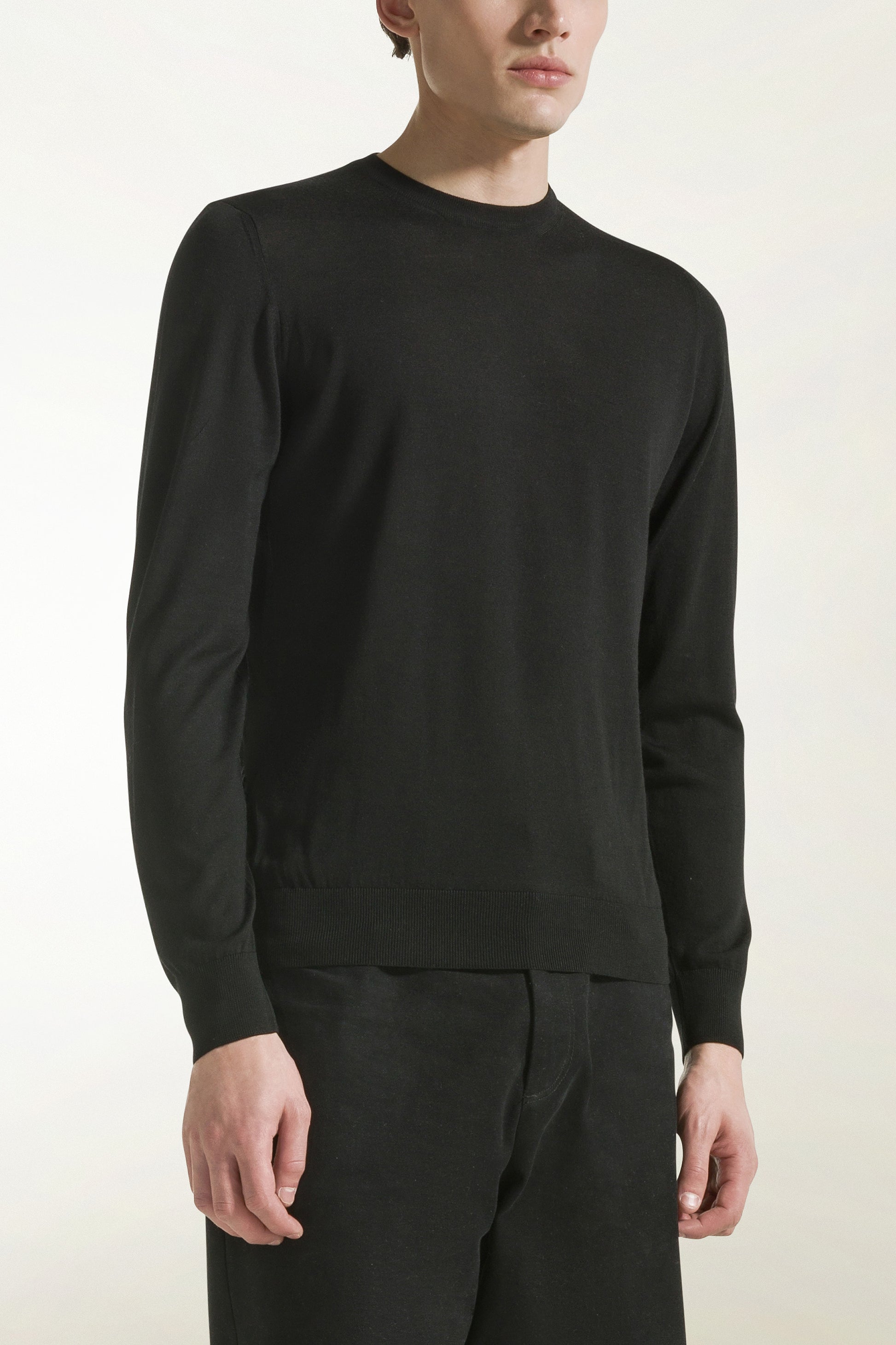Lightweight crewneck in black merino wool | PIACENZA 1733