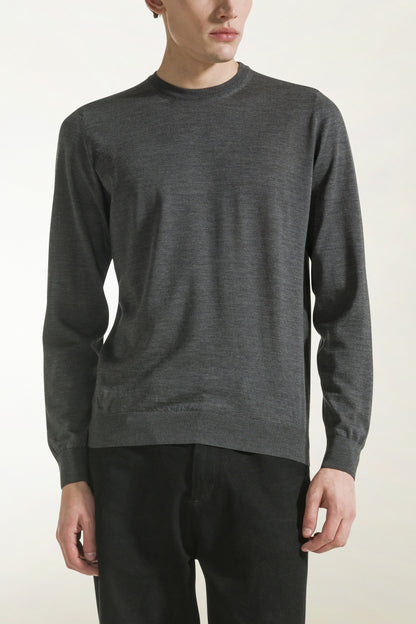 Lightweight crewneck in anthracite-colored merino wool | PIACENZA 1733