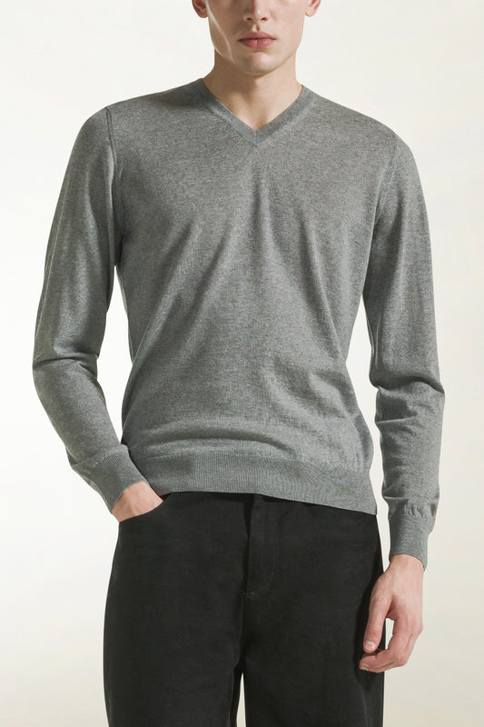 Lightweight V-neck sweater in merino wool in grey - Men's Merino Wool Knitwear | PIACENZA 1733