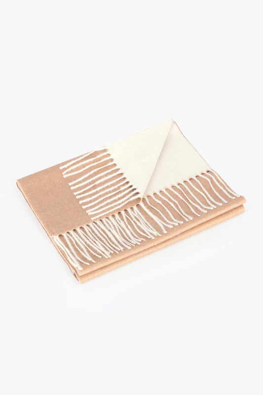 Double-faced silk and cashmere scarf in camel and cream - Double-Sided Cashmere Scarves | PIACENZA 1733