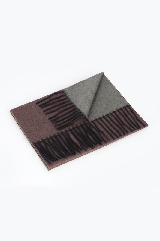 Double-knit silk and cashmere scarf in hazelnut and light green - Embroidery | PIACENZA 1733