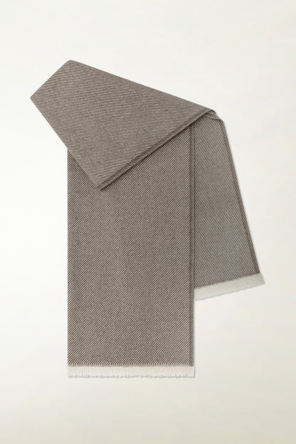 Cashmere scarf with diagonal stripes
