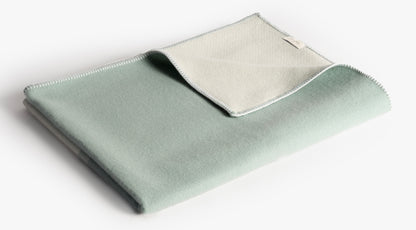 Green cot blanket