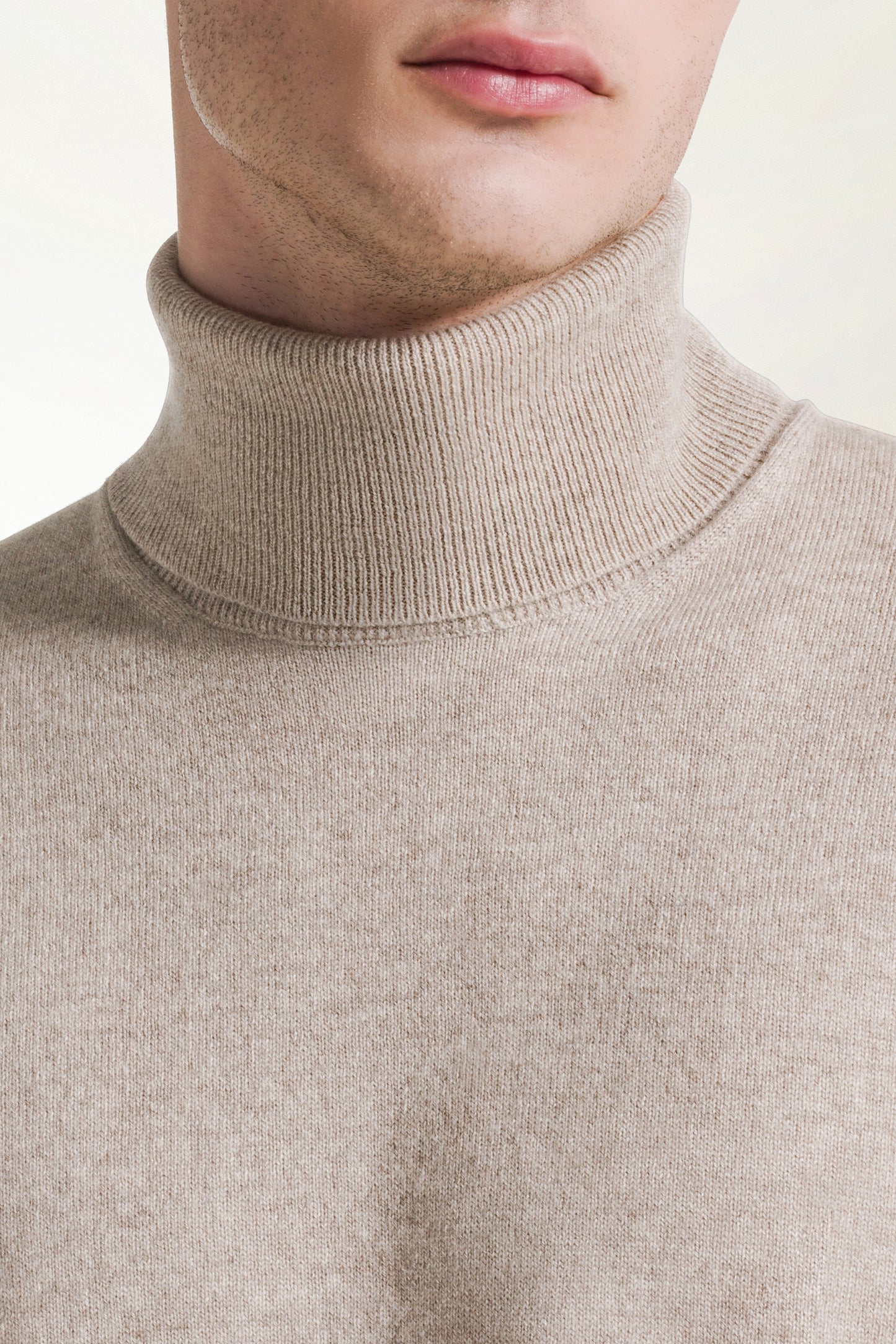 Natural-colored cashmere turtleneck