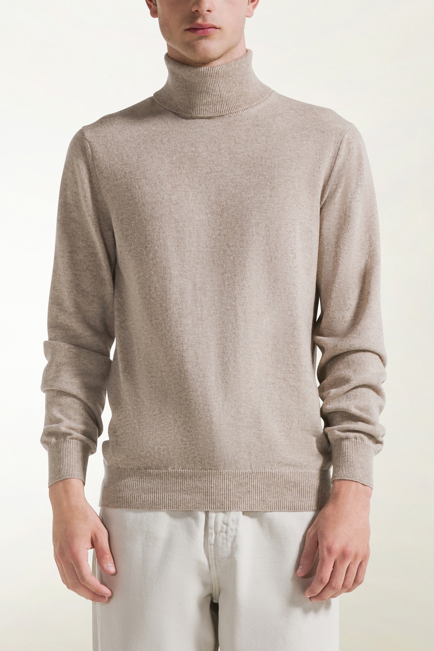 Natural-colored cashmere turtleneck