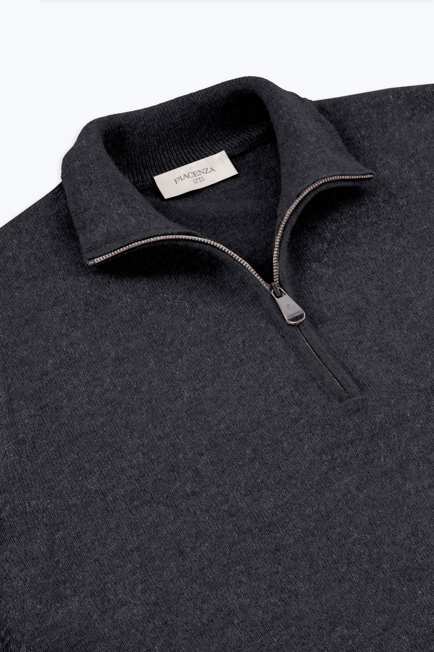 ANTHRACITE ZIP TURTLENECK