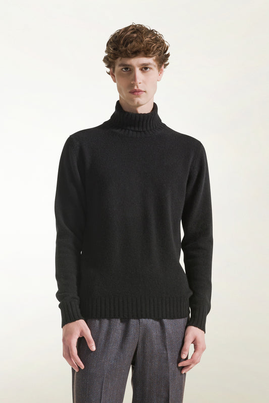 Black cashmere turtleneck