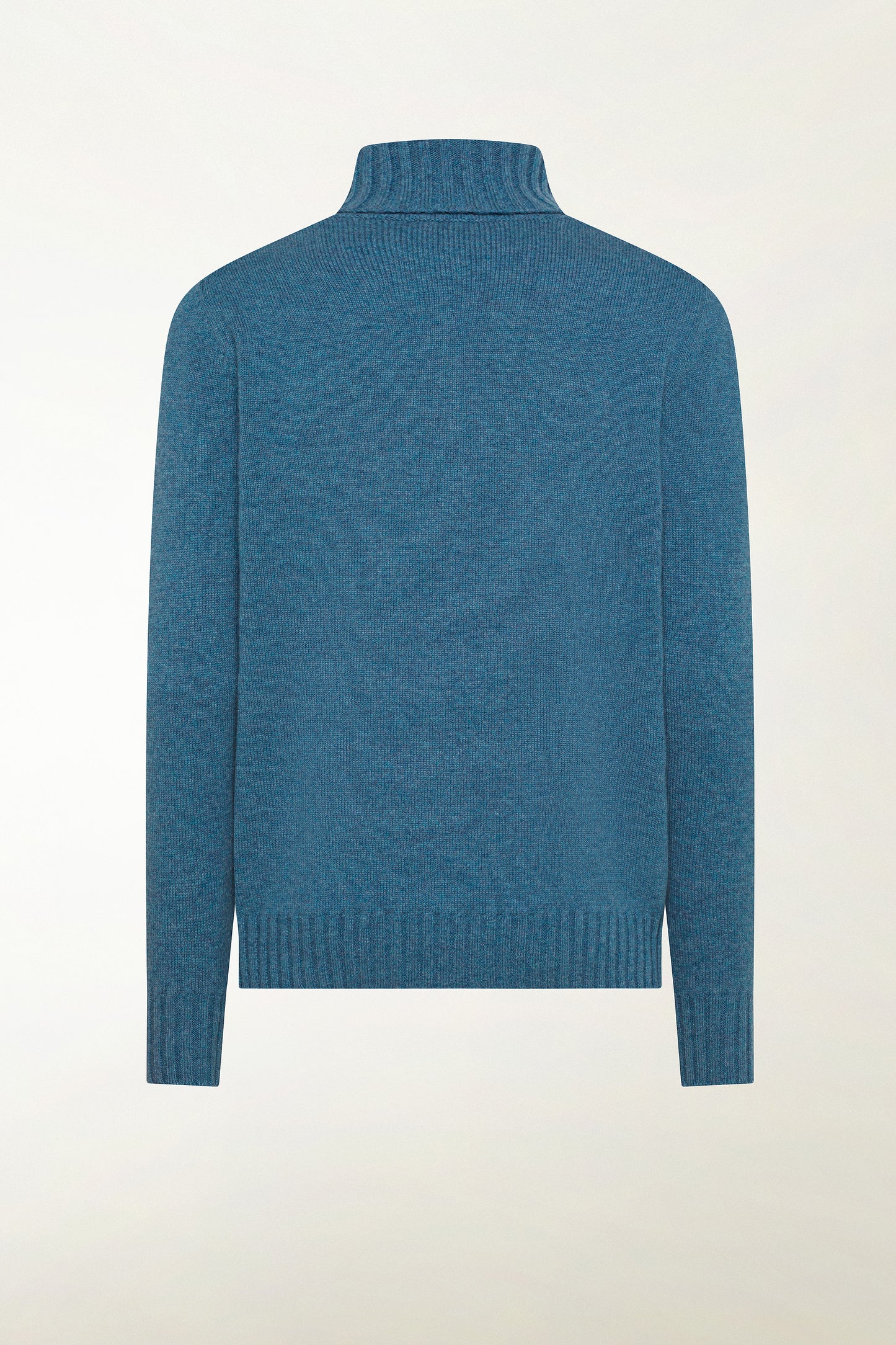Light blue cashmere turtleneck