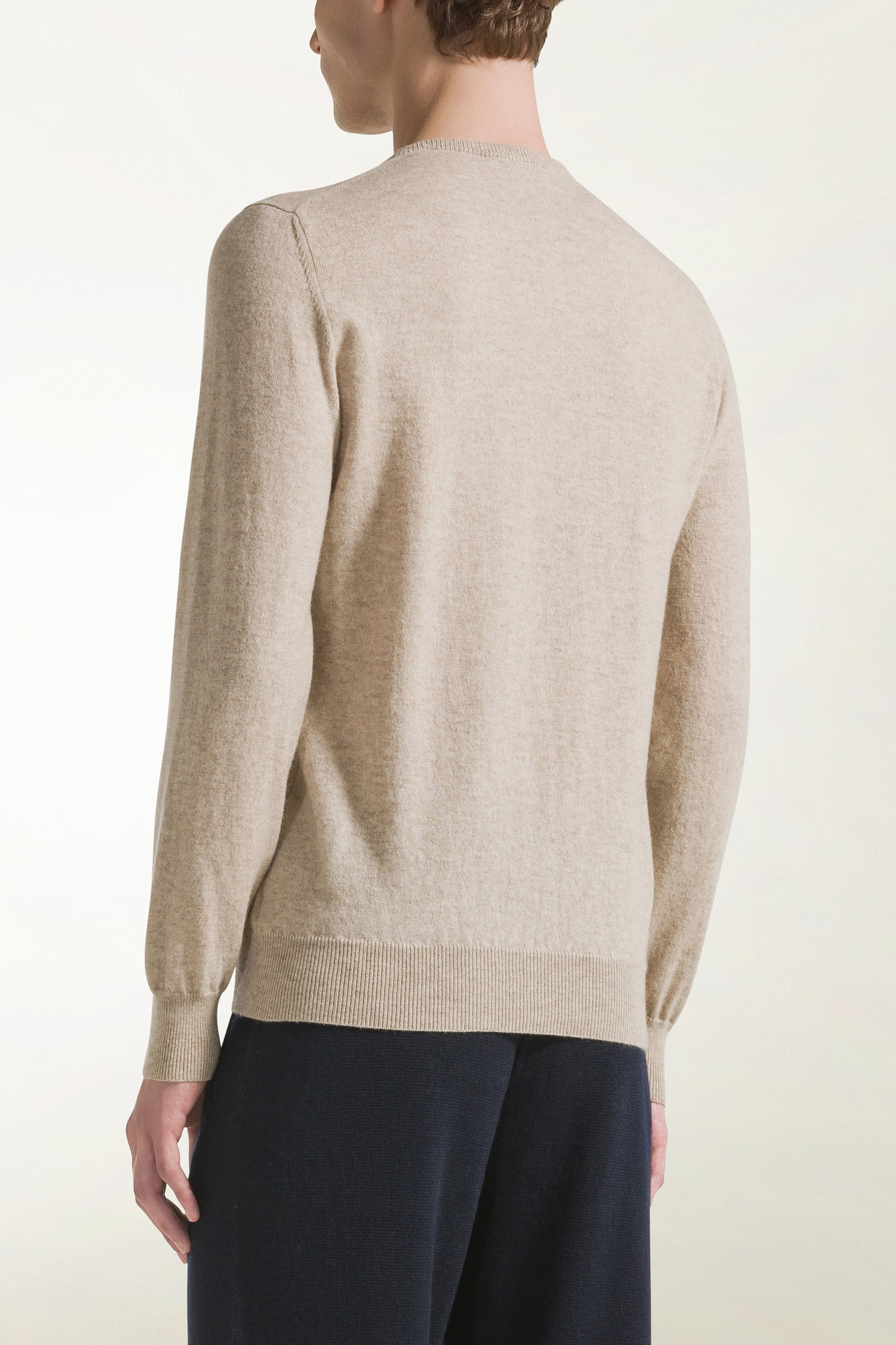Natural cashmere V-neck | PIACENZA 1733