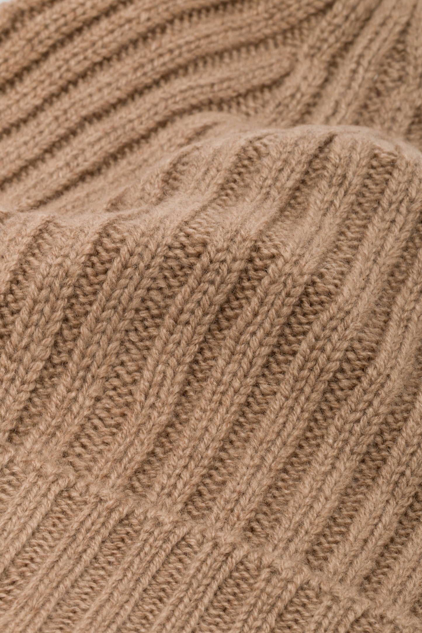 Berretto in Cashmere cammello