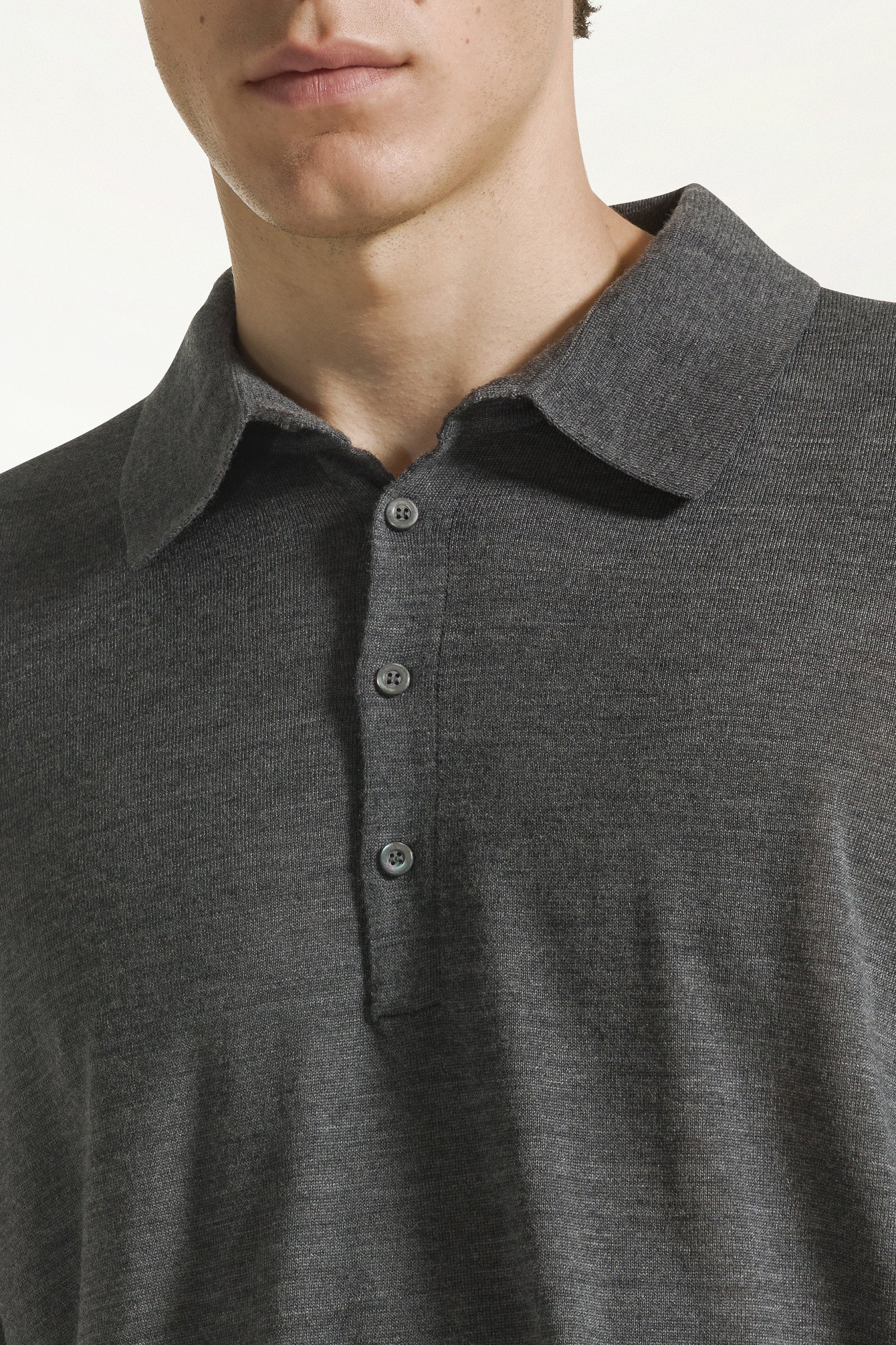Lightweight merino wool polo shirt in anthracite color | PIACENZA 1733