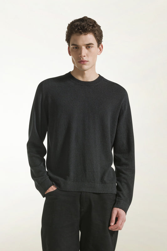 Girocollo in cashmere e lino colore blu scuro